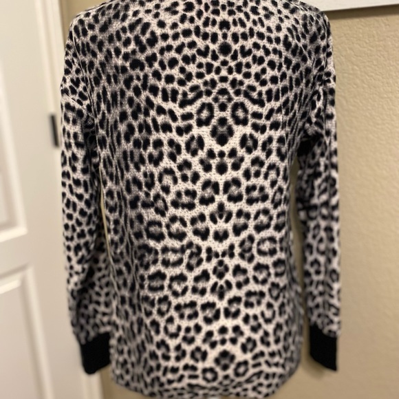 Betsey Johnson Leopard Print Fleece Top Size S - Picture 9 of 14